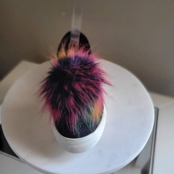 Steve Madden Great Women's Faux Fur Pom Slip On Sneaker Black - US 6M - Picture 4 of 8